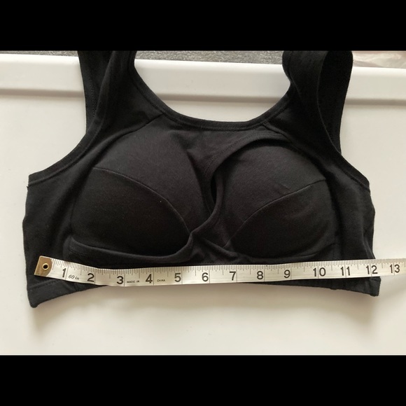 3 Keyhole Sports Bras - Picture 10 of 12